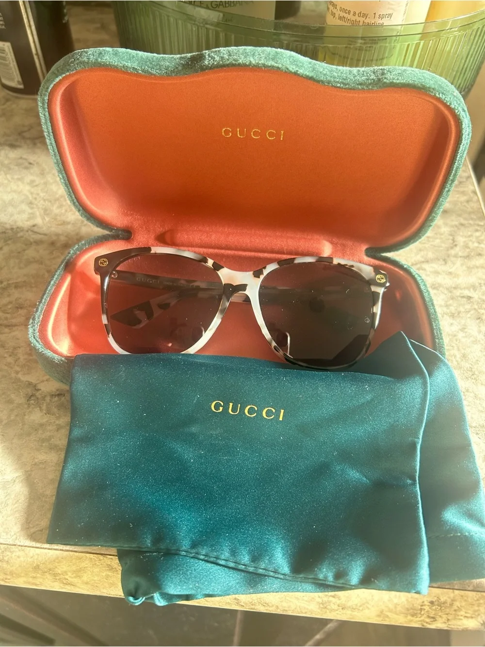 Gucci beautiful pair